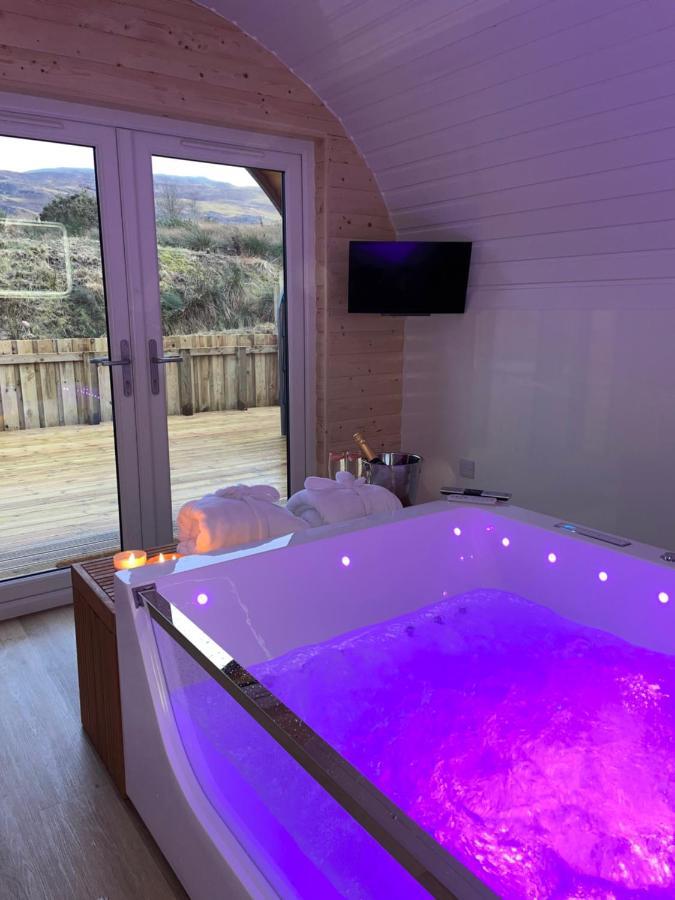 Apex Studio Pod & Jacuzzi Bath Fort William Ngoại thất bức ảnh