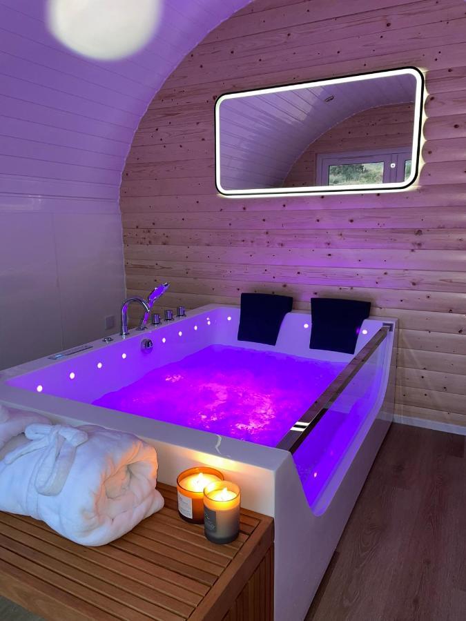 Apex Studio Pod & Jacuzzi Bath Fort William Ngoại thất bức ảnh