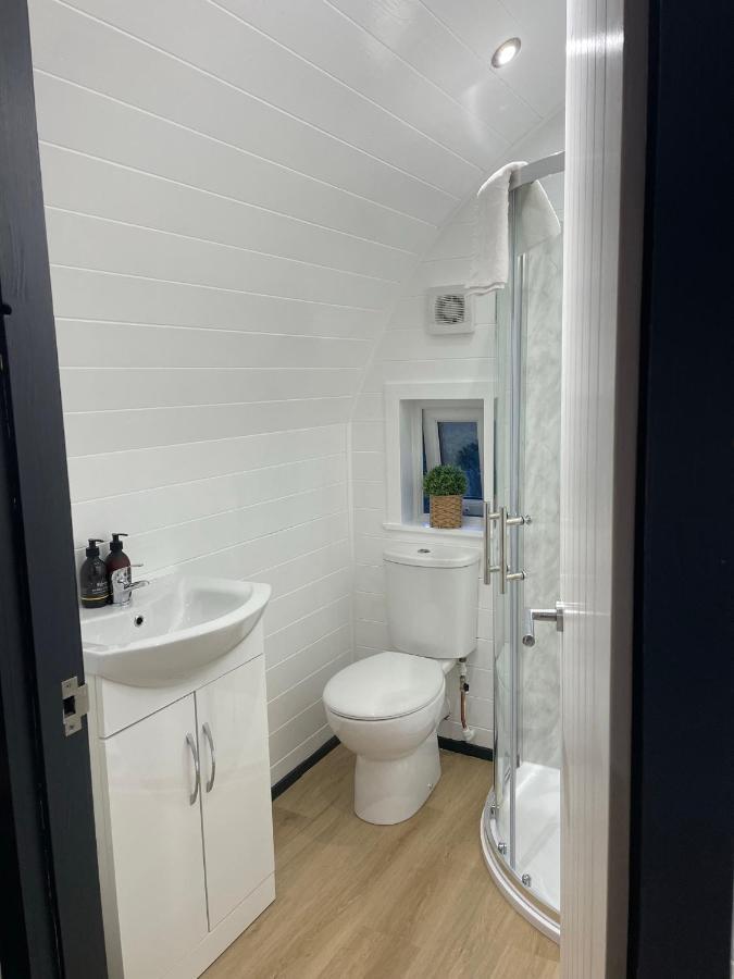 Apex Studio Pod & Jacuzzi Bath Fort William Ngoại thất bức ảnh